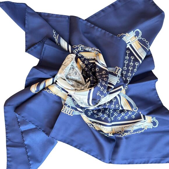 Gini Renoir silky scarf square navy blue gold buckles chain classic vintage - Picture 7 of 9